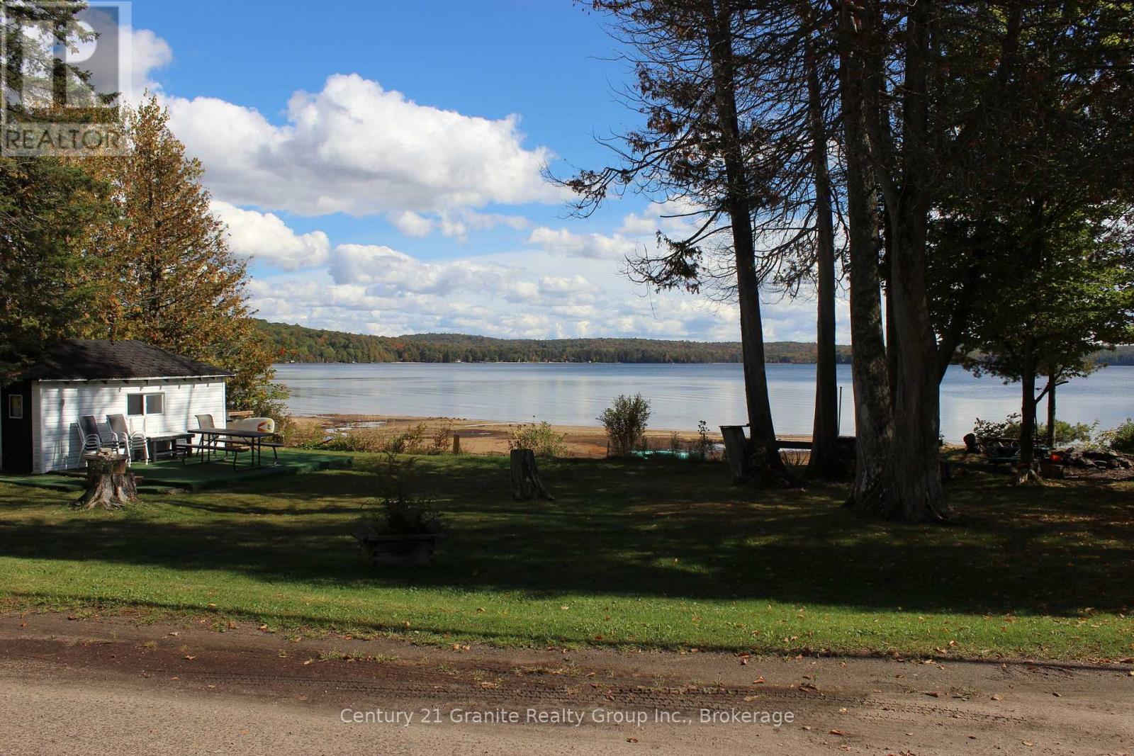 1051 Halls Lake Road Property Photo 20