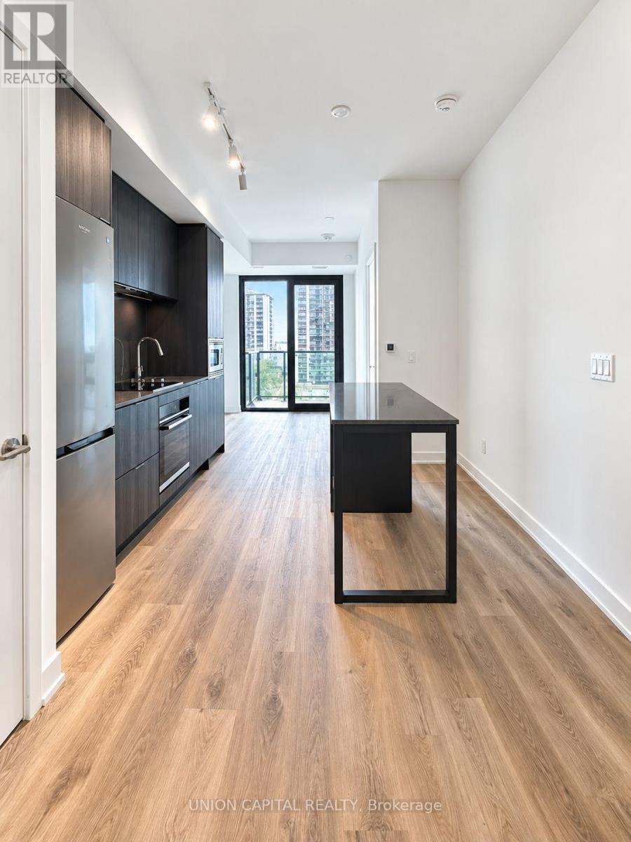 618 - 101 John Street N Property Photo 6