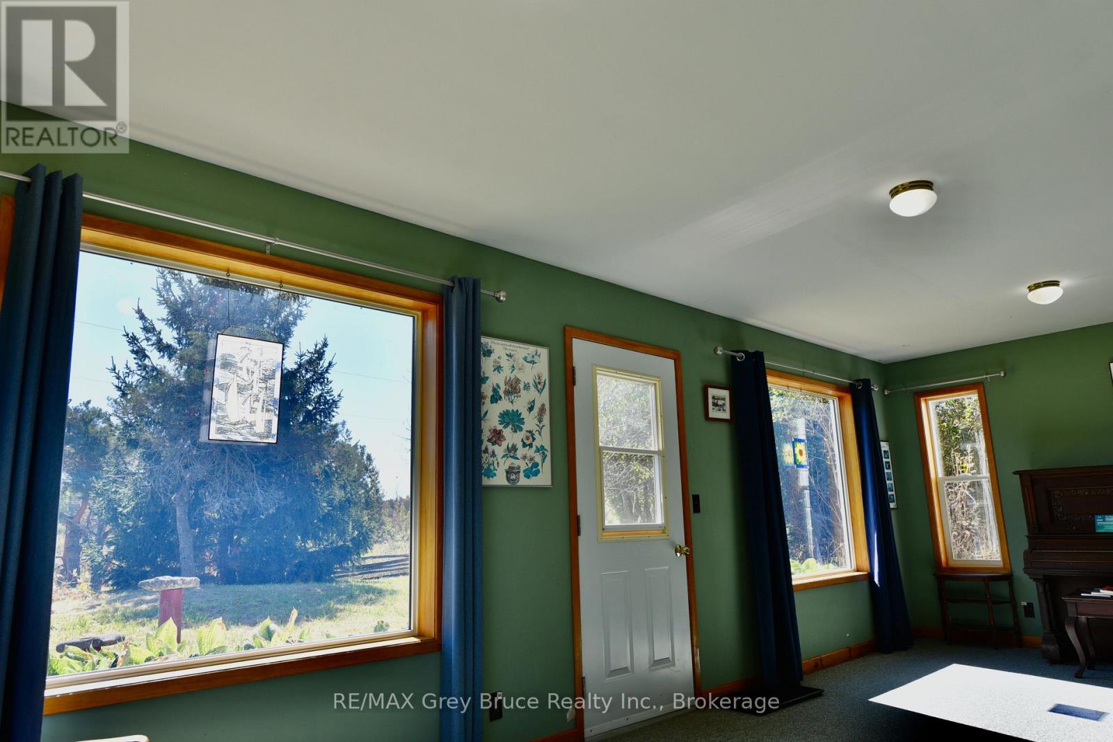 226 Bartley Drive Property Photo 8