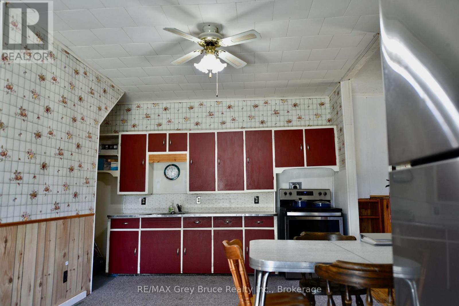 226 Bartley Drive Property Photo 10
