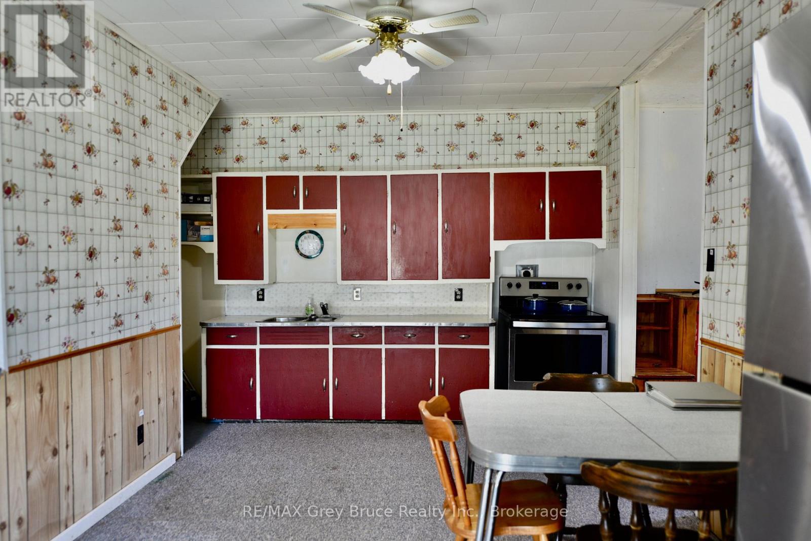 226 Bartley Drive Property Photo 11