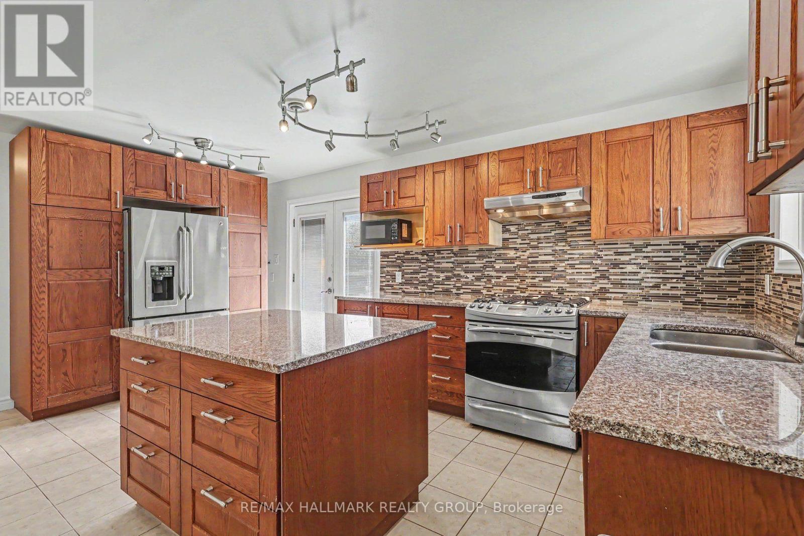 7220 Mitch Owens Road Property Photo 13