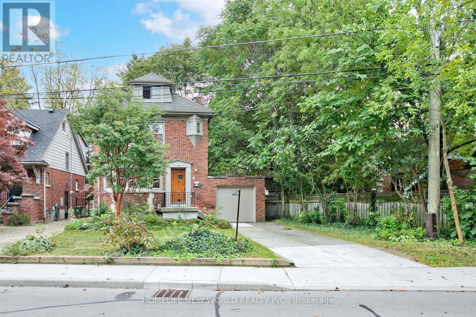 74 Haddon Avenue N Property Photo 2