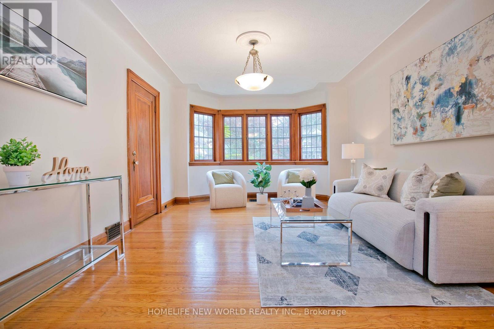 74 Haddon Avenue N Property Photo 7