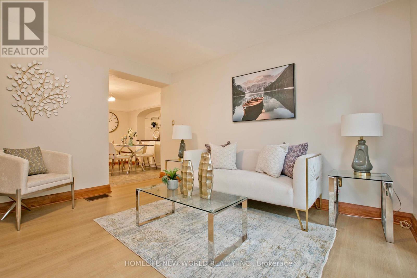 74 Haddon Avenue N Property Photo 16