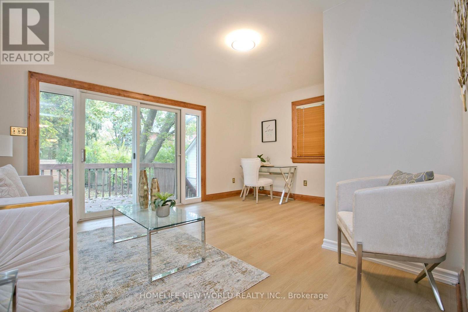 74 Haddon Avenue N Property Photo 18
