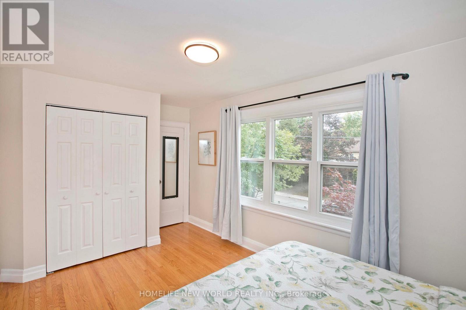 74 Haddon Avenue N Property Photo 21