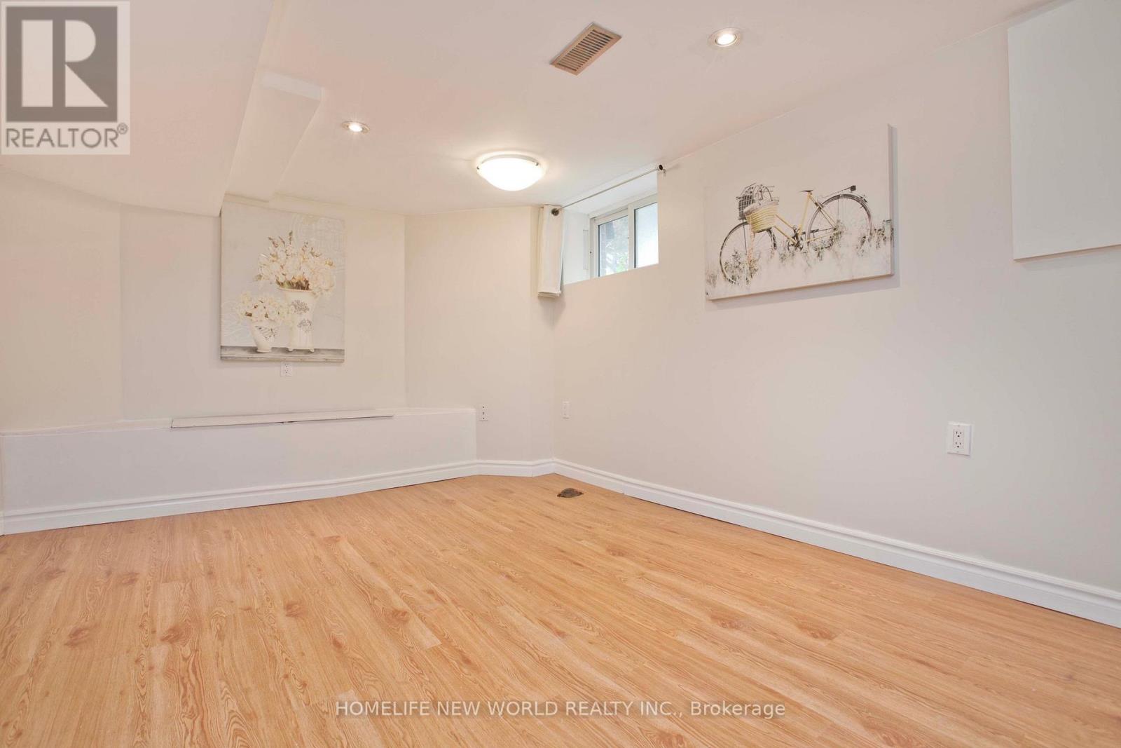 74 Haddon Avenue N Property Photo 31