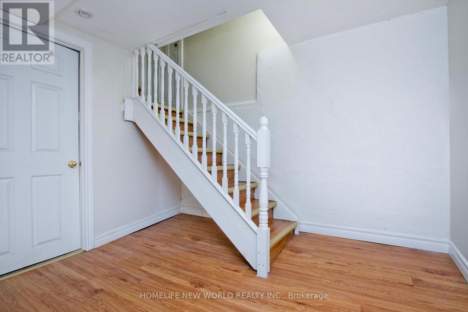 74 Haddon Avenue N Property Photo 34