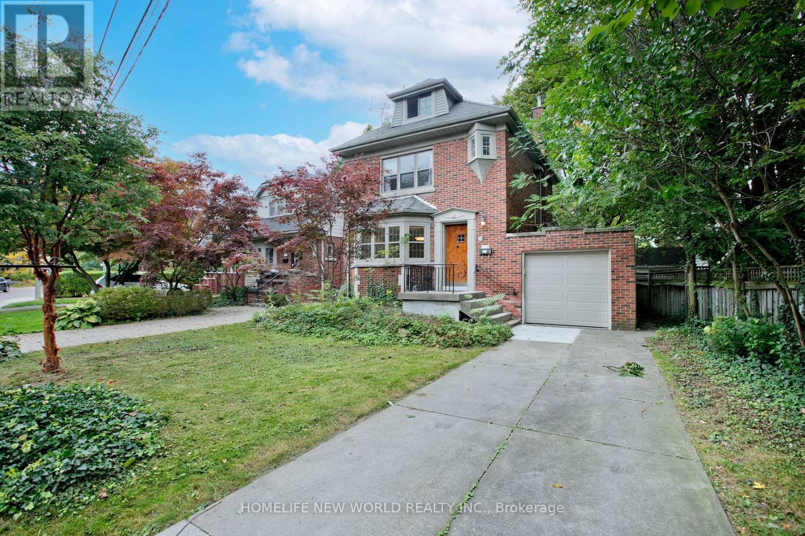 74 Haddon Avenue N Property Photo 36