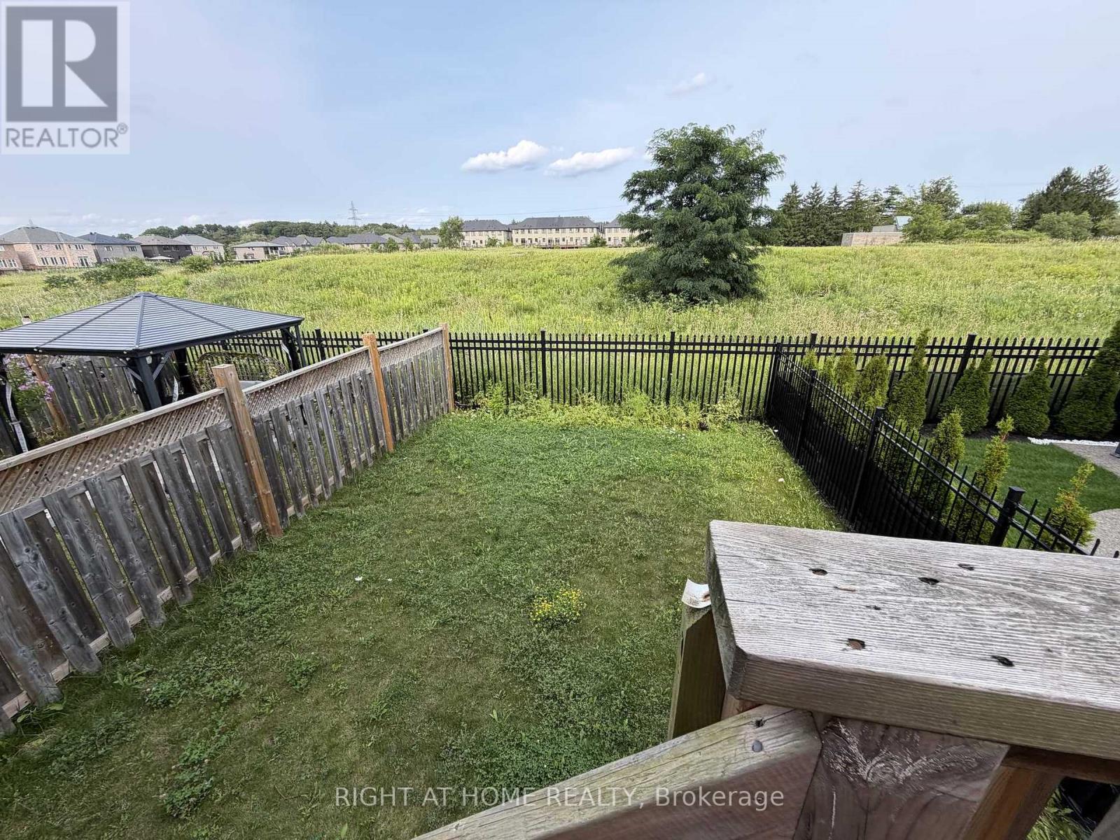 52 Heming Trail Property Photo 22