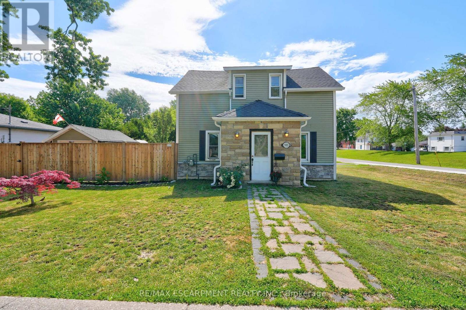503 John Street Property Photo 4