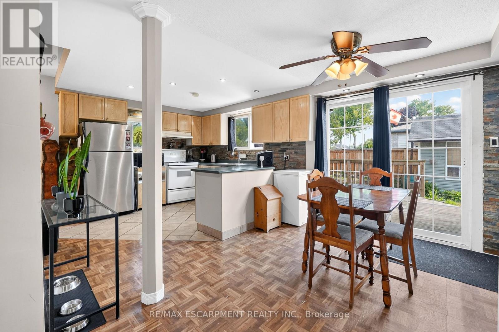 503 John Street Property Photo 11