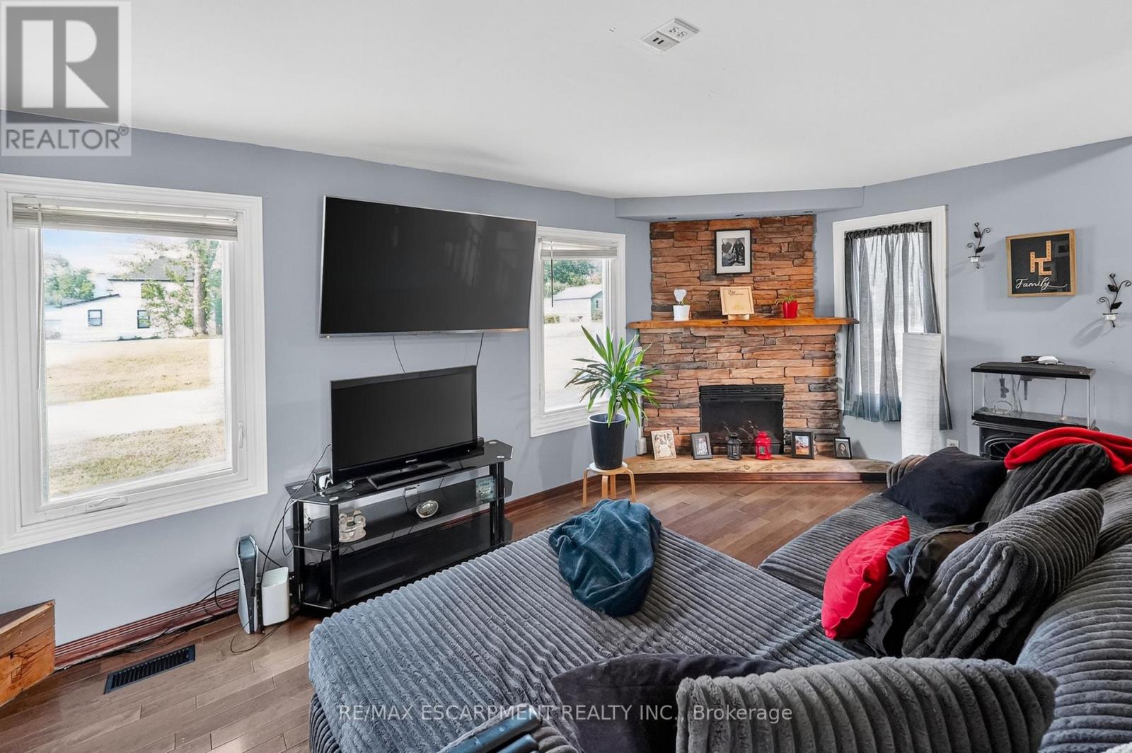 503 John Street Property Photo 19