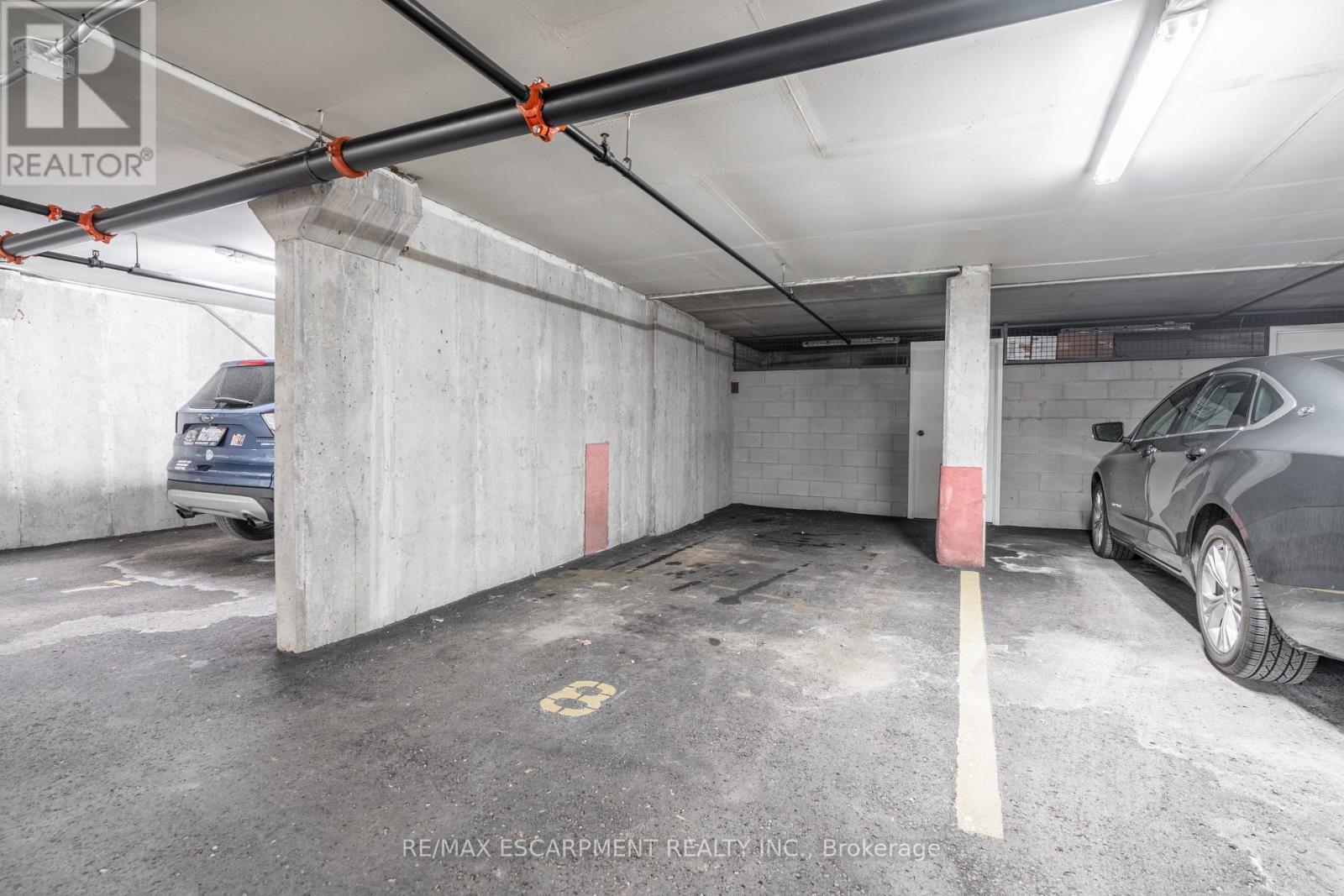 306 - 970 Golf Links Road Property Photo 7