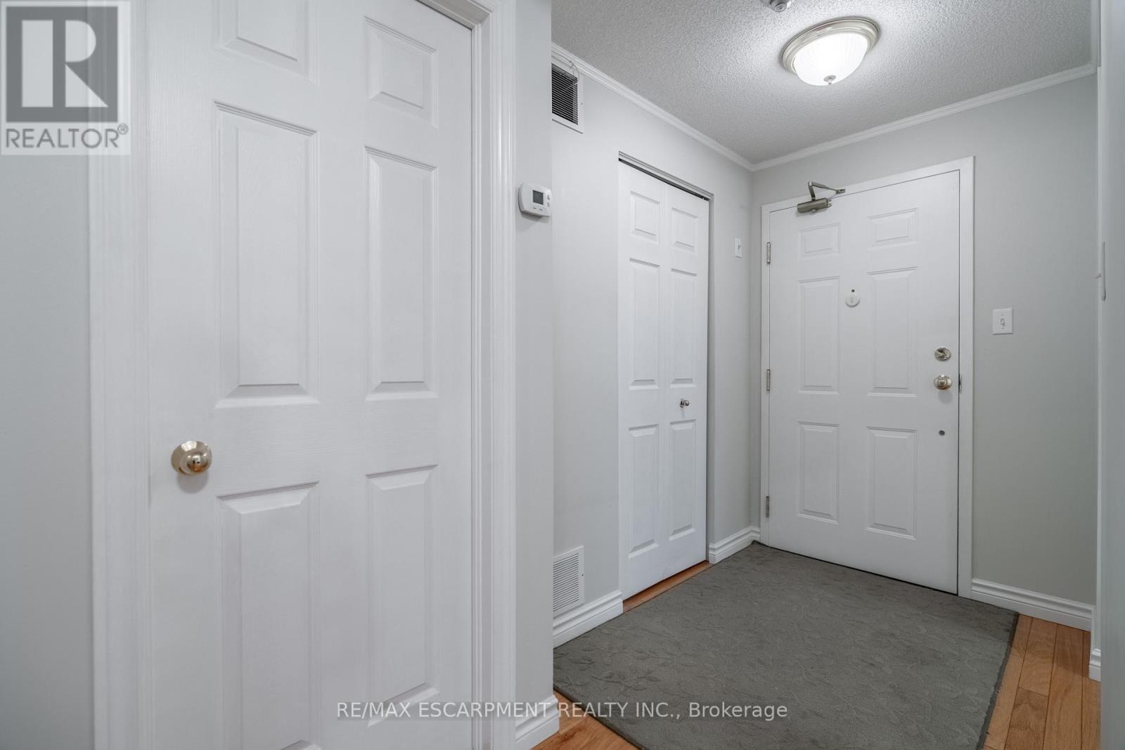306 - 970 Golf Links Road Property Photo 10