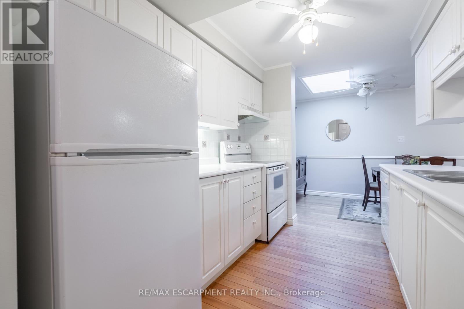 306 - 970 Golf Links Road Property Photo 13