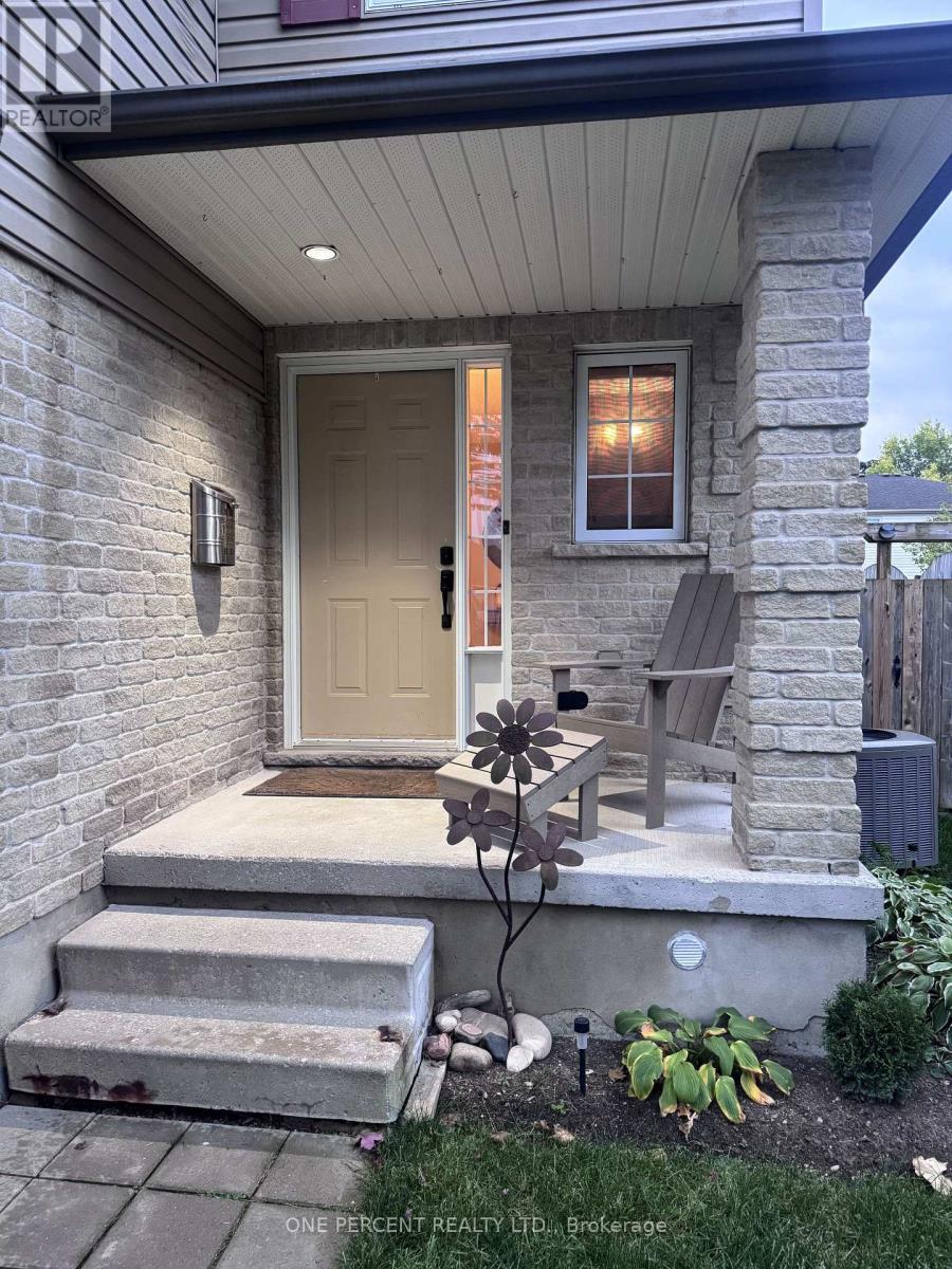 459 Albert Street Property Photo 4