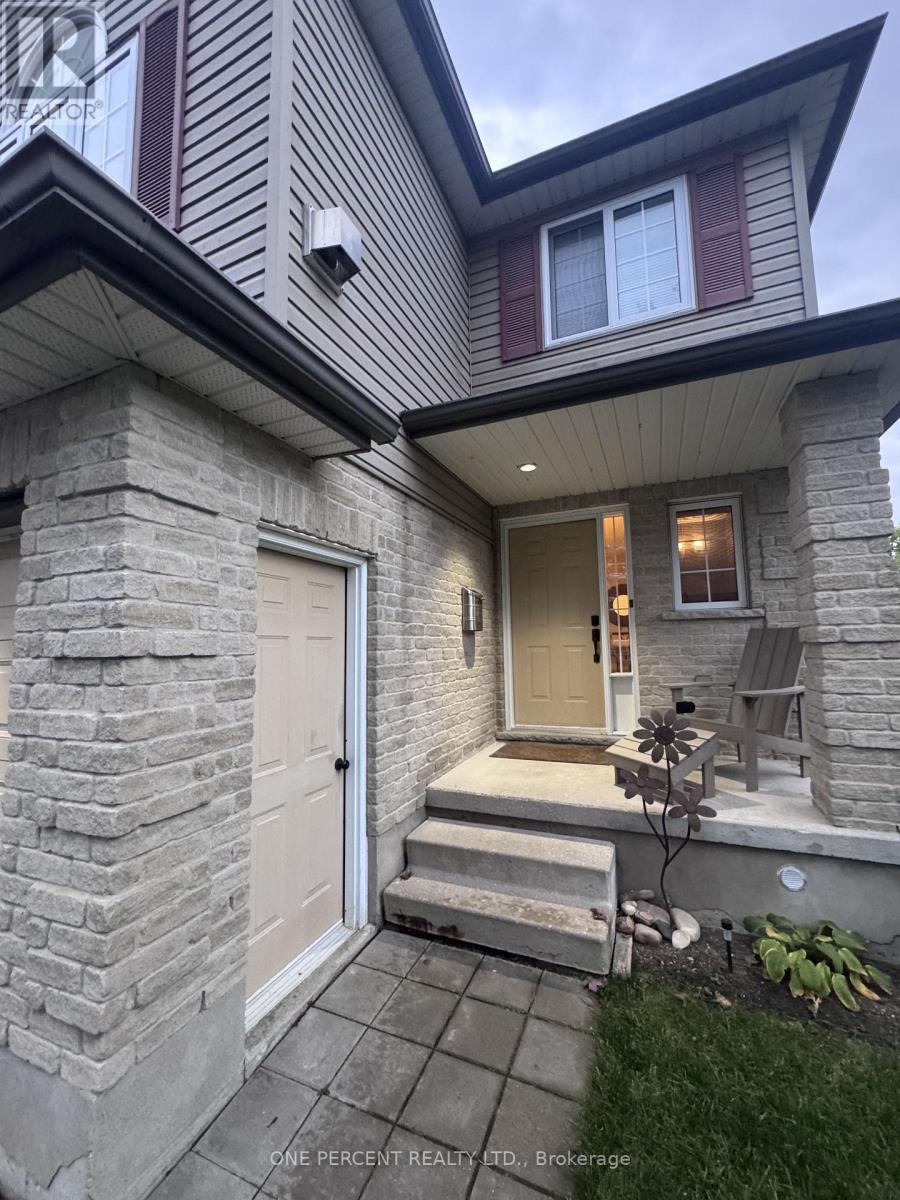 459 Albert Street Property Photo 5