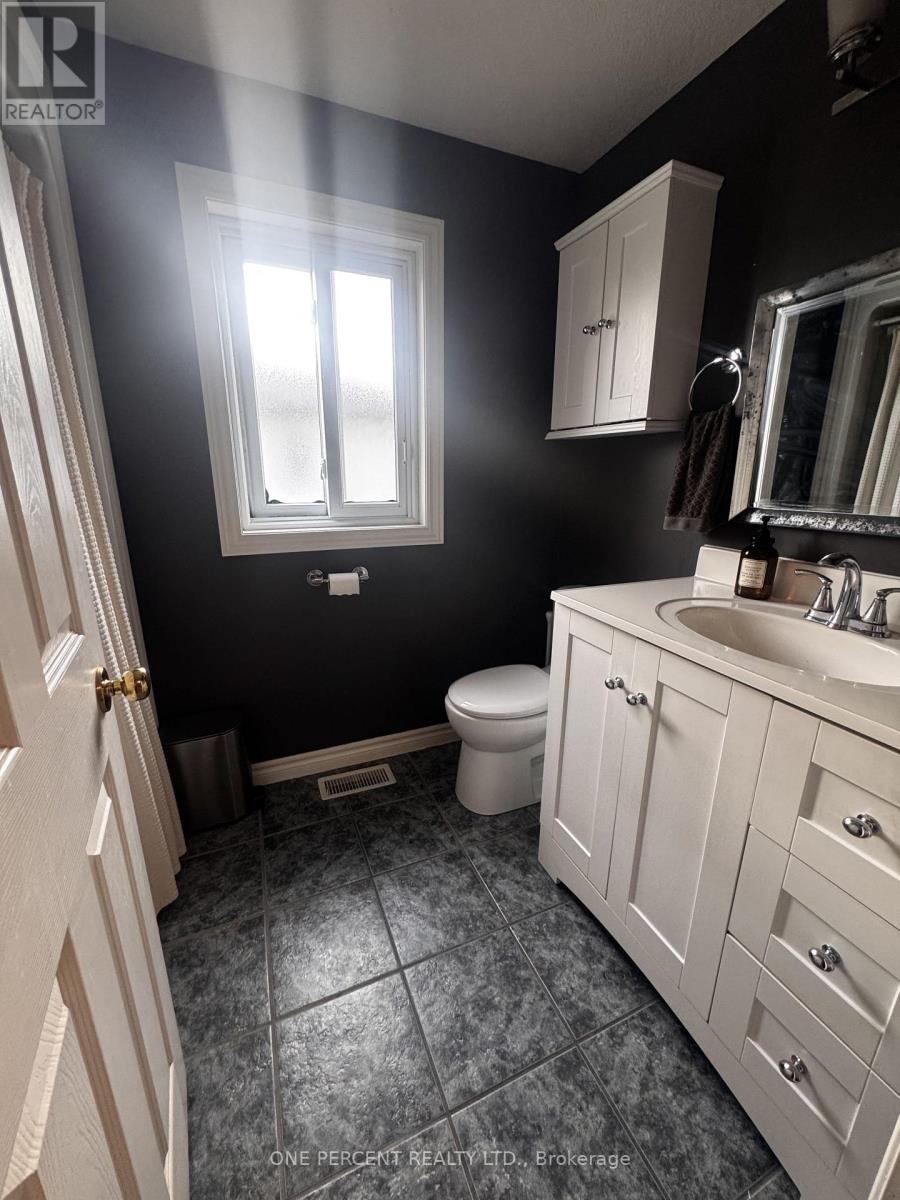 459 Albert Street Property Photo 19