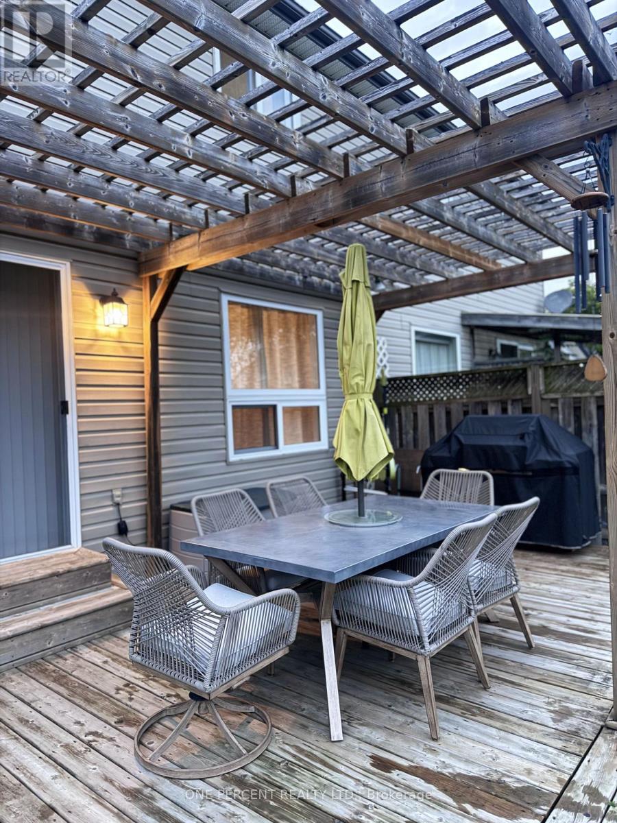 459 Albert Street Property Photo 24