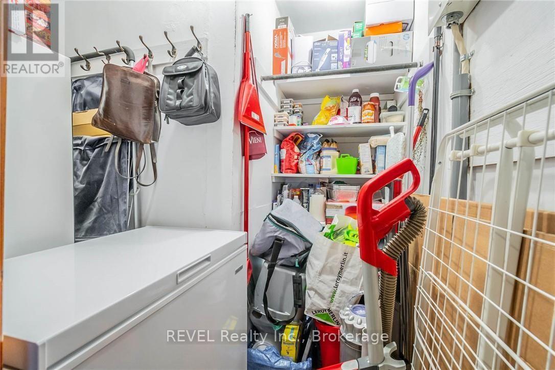 185 James Street Property Photo 8