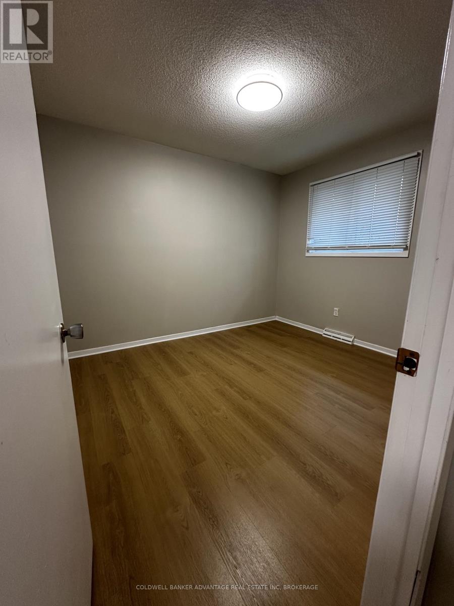 23 Fairlawn Crescent Property Photo 8