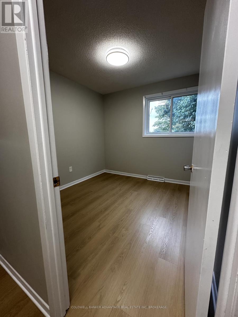 23 Fairlawn Crescent Property Photo 9