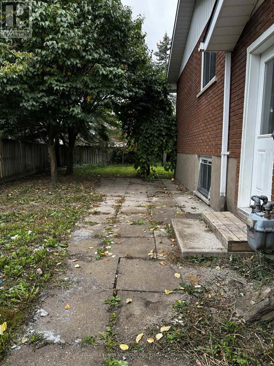 23 Fairlawn Crescent Property Photo 18