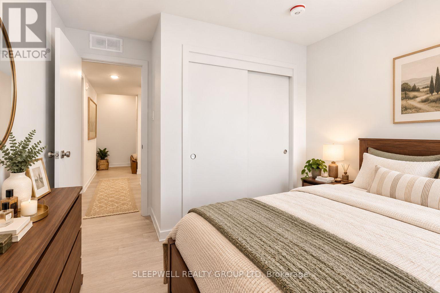 6 - 152 Springhurst Avenue Property Photo 11