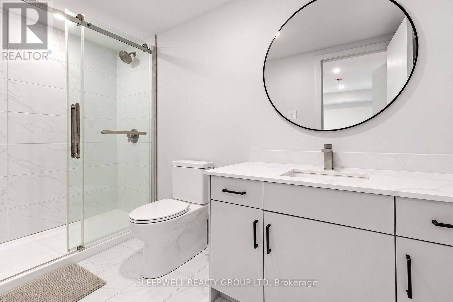 6 - 152 Springhurst Avenue Property Photo 12