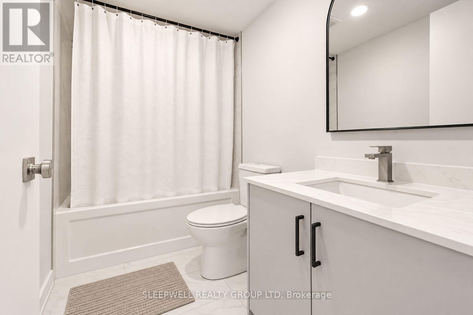 6 - 152 Springhurst Avenue Property Photo 13