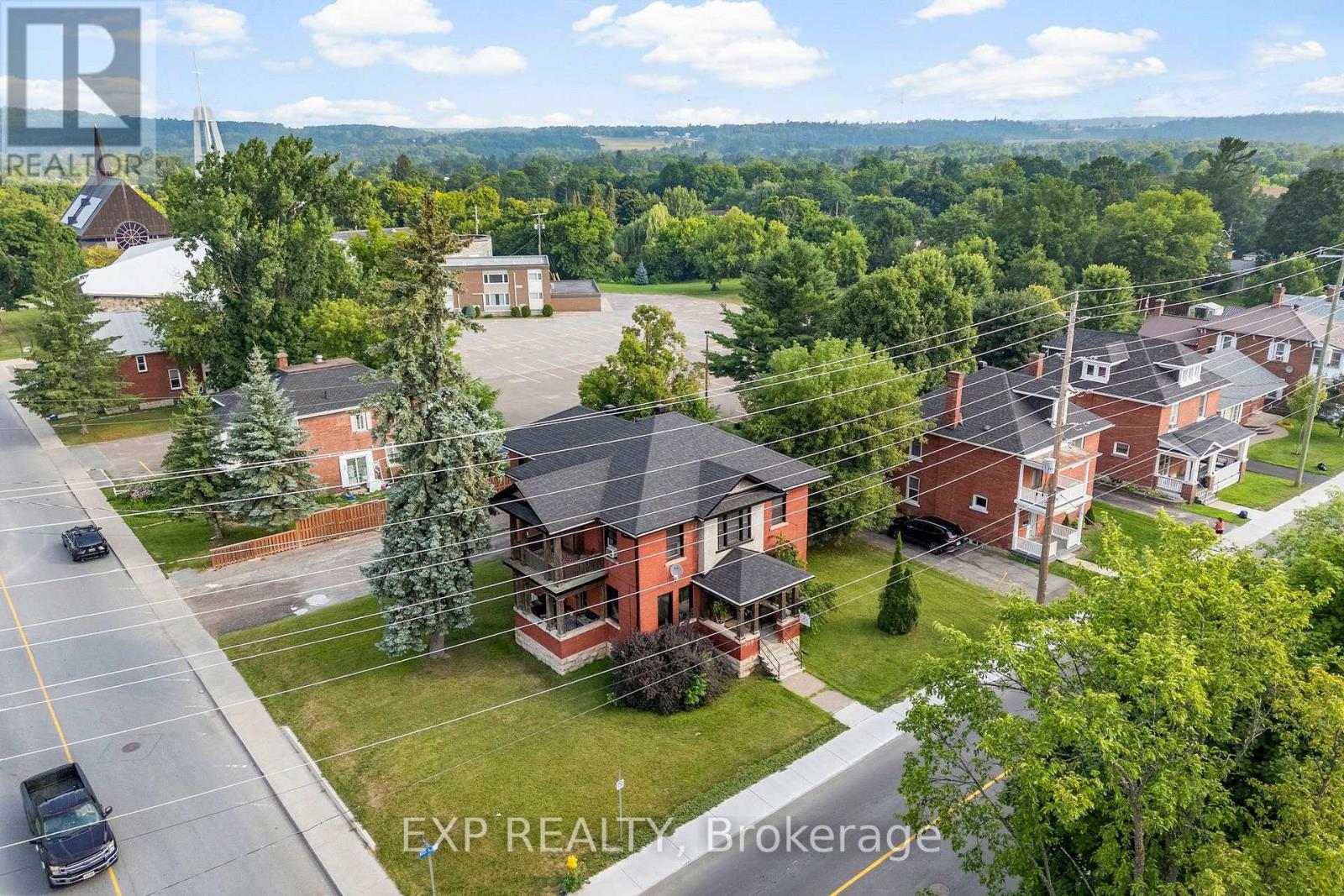 48 Hall Avenue E Property Photo 4