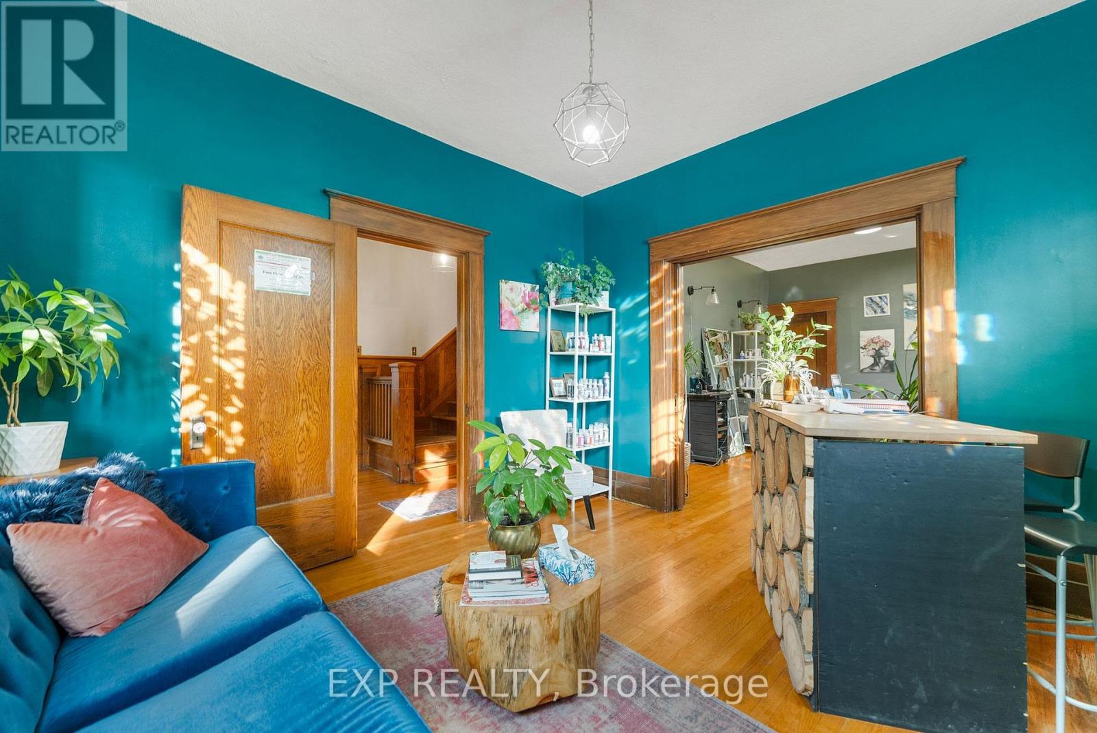 48 Hall Avenue E Property Photo 13