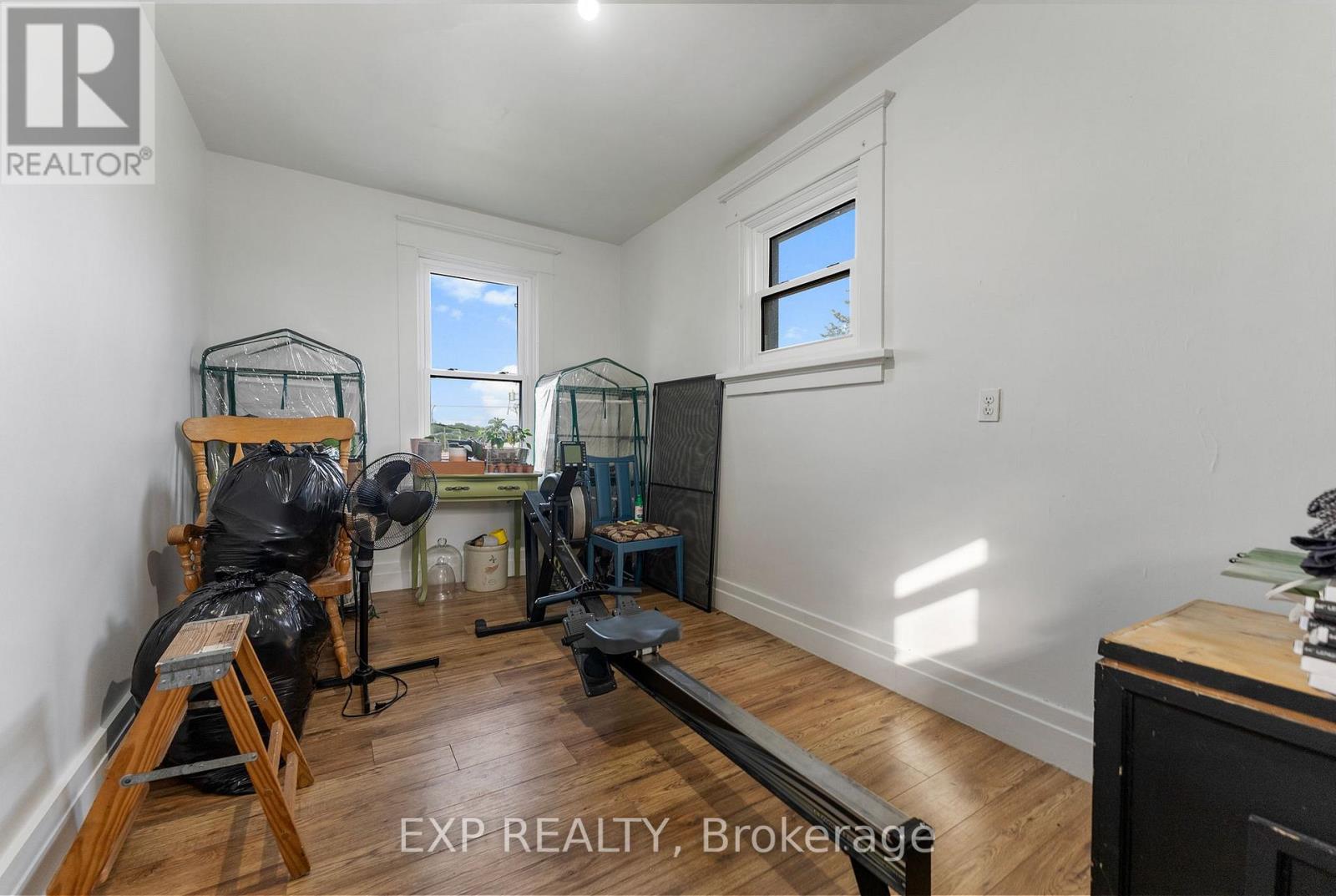 48 Hall Avenue E Property Photo 38