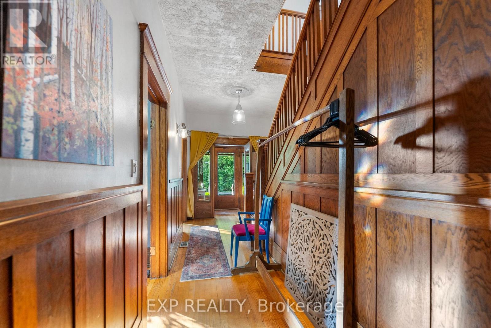 48 Hall Avenue E Property Photo 15