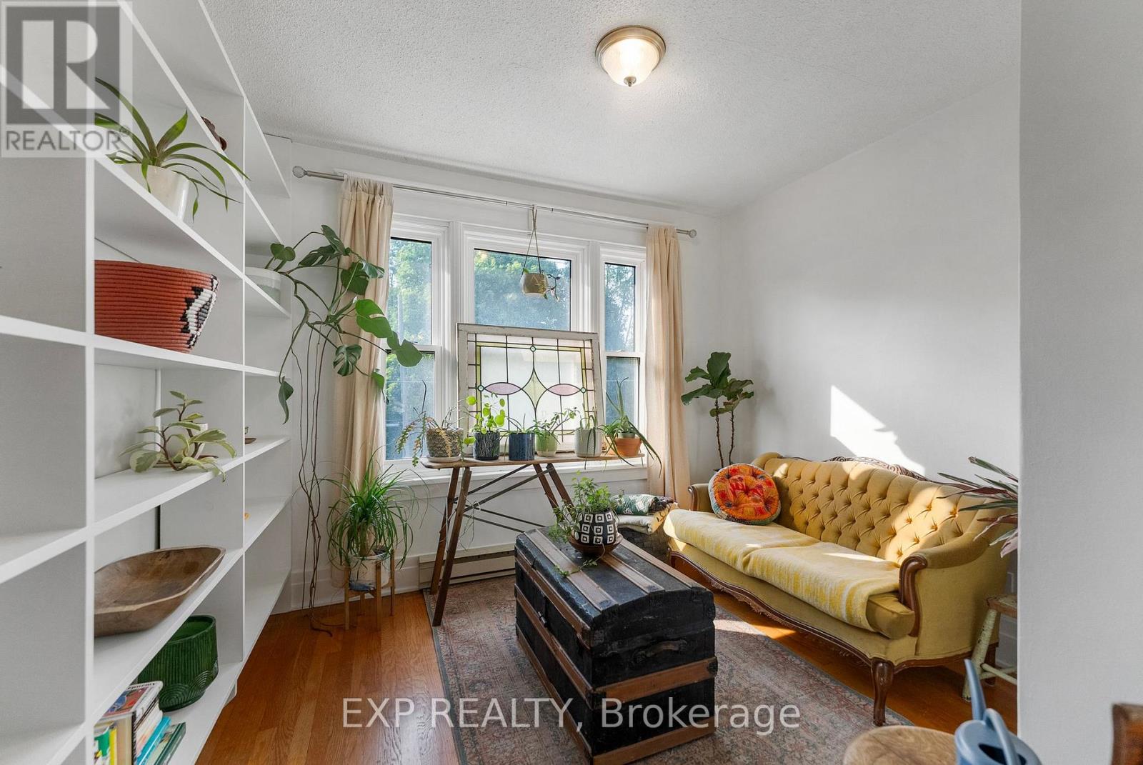 48 Hall Avenue E Property Photo 40