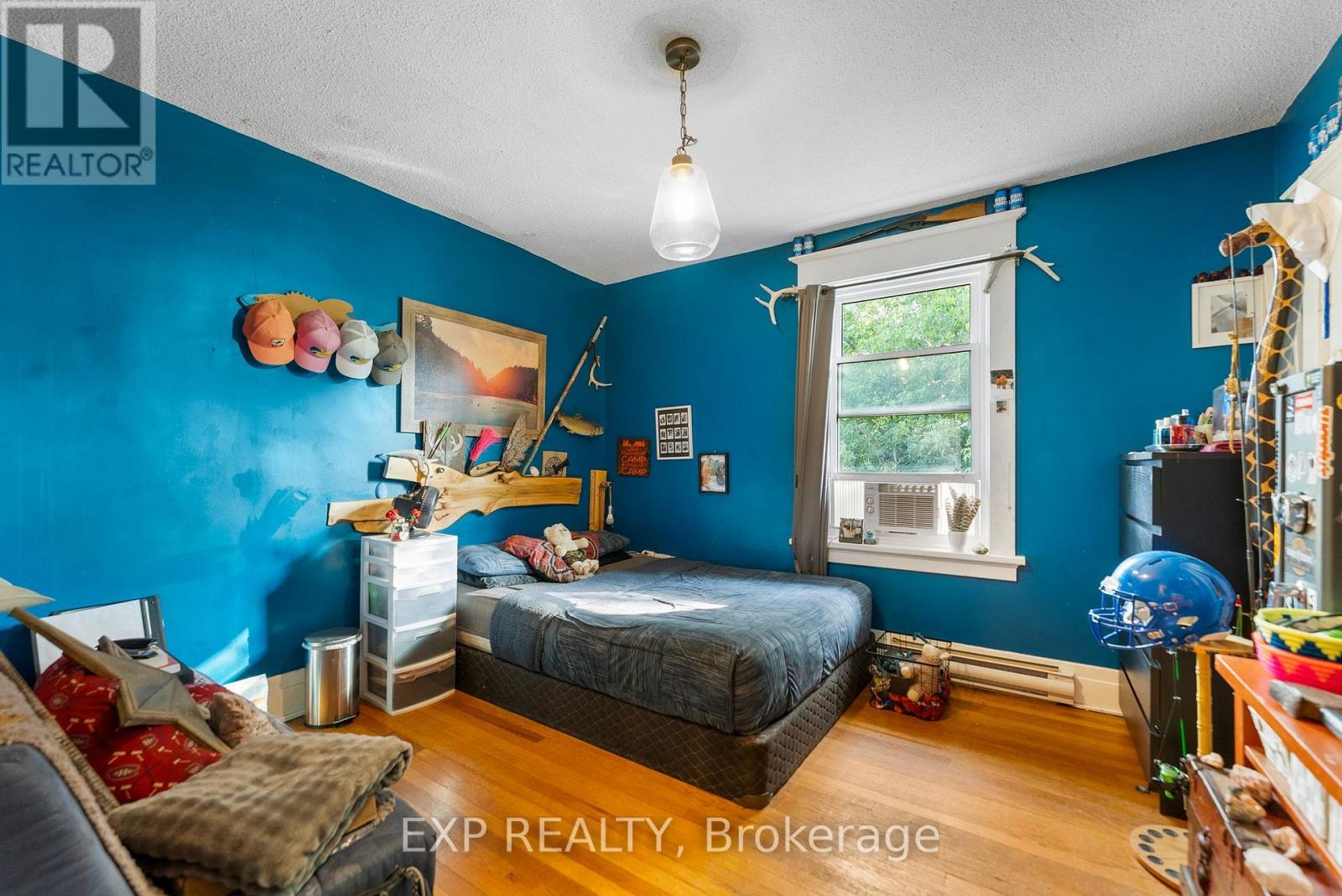 48 Hall Avenue E Property Photo 42