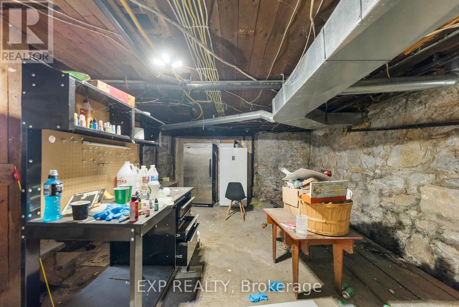 48 Hall Avenue E Property Photo 48