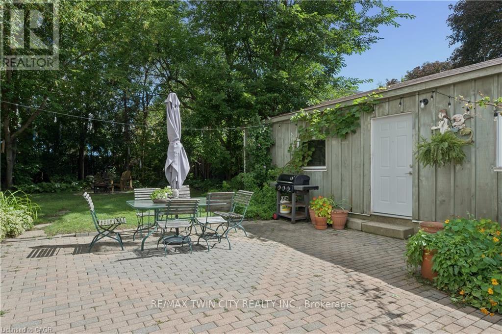 66 Park Hill Road E Property Photo 40