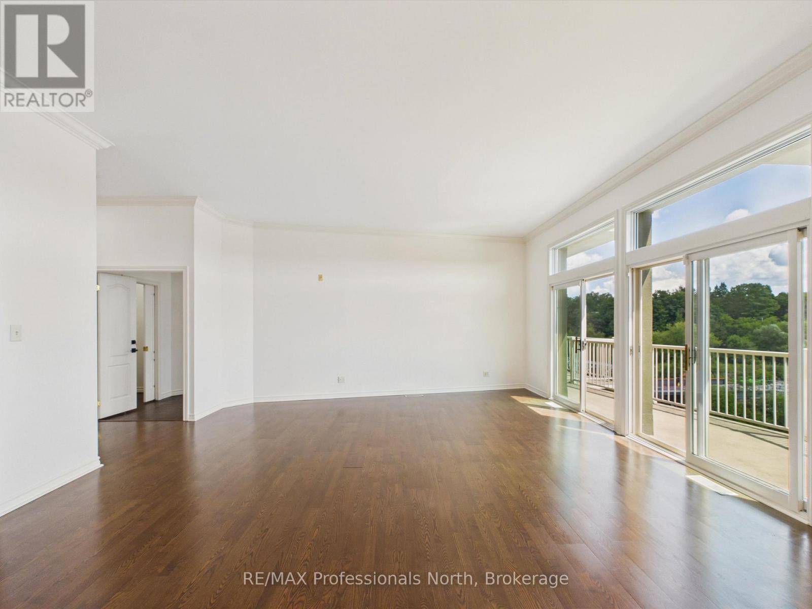 501 - 24 Ontario Street Property Photo 11