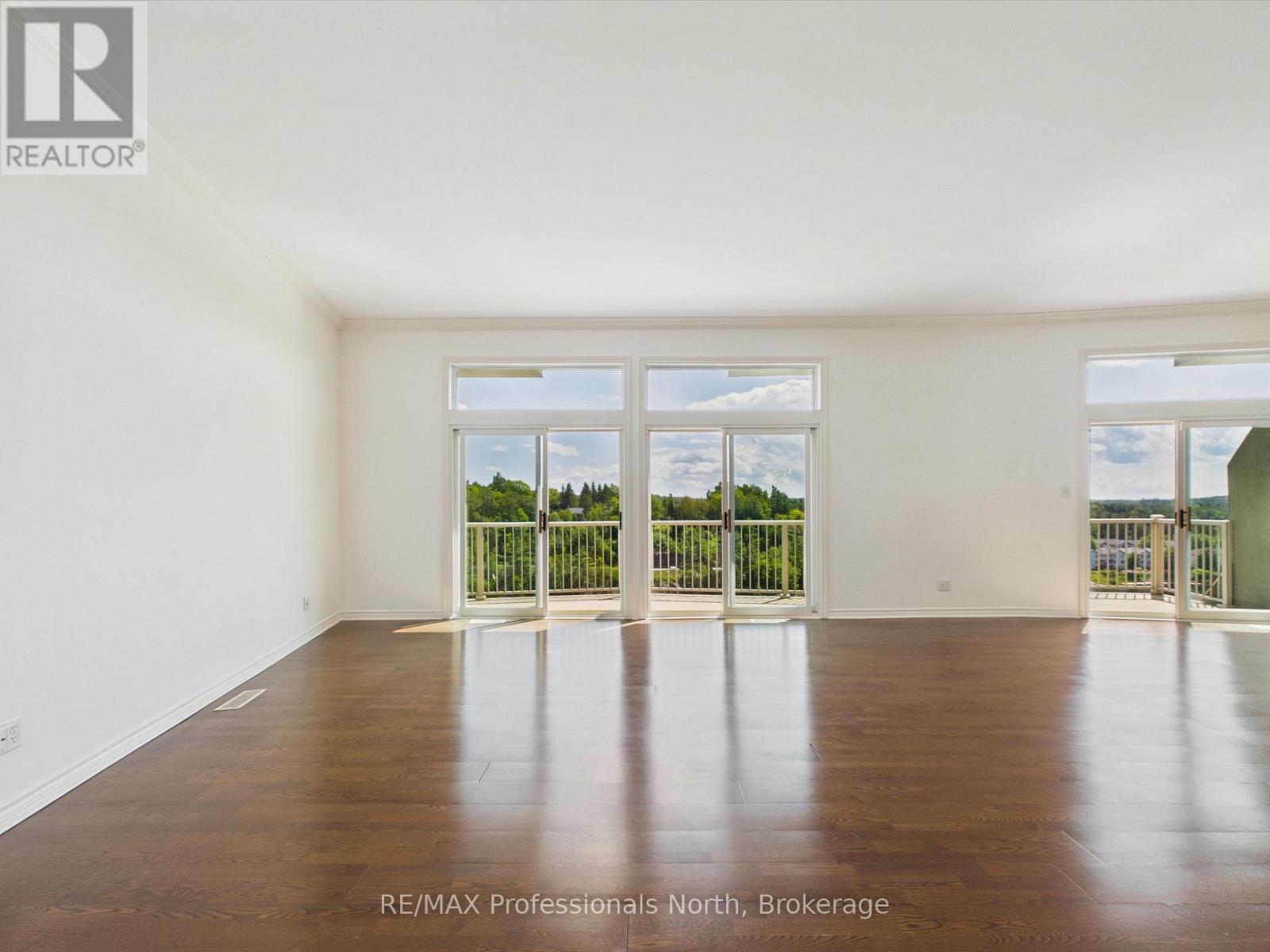 501 - 24 Ontario Street Property Photo 12