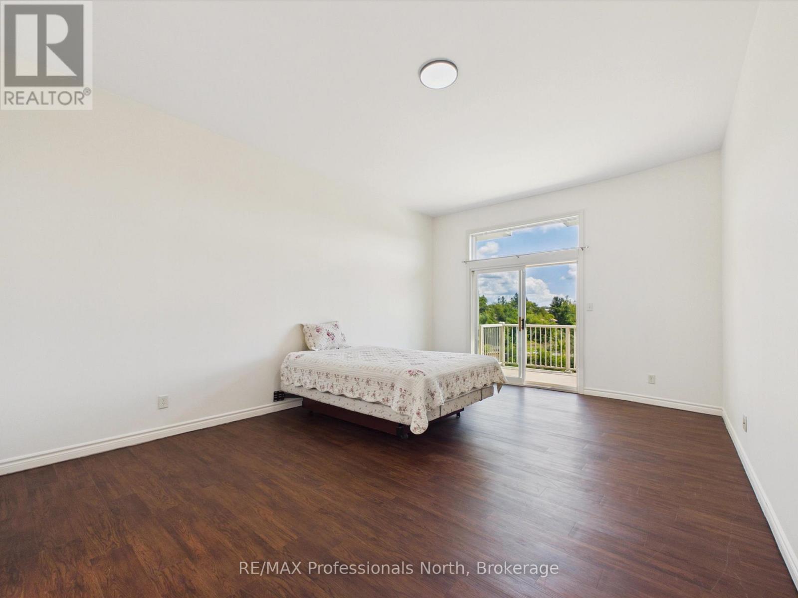 501 - 24 Ontario Street Property Photo 24