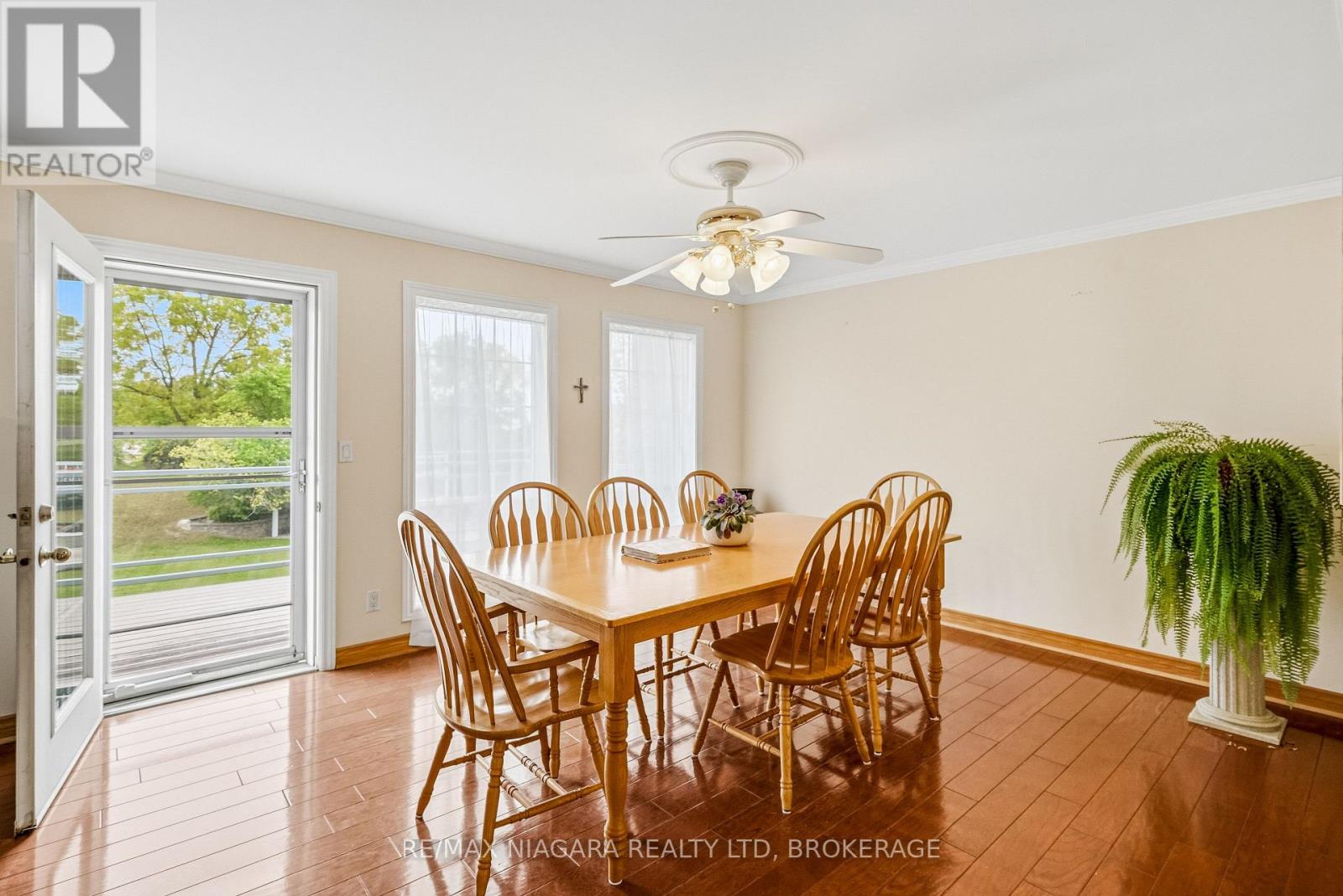6585 Steele Street Property Photo 13