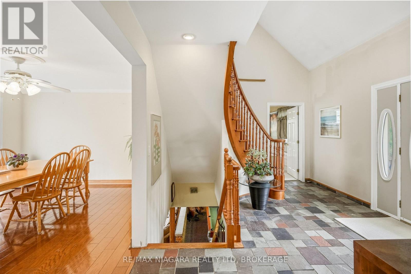 6585 Steele Street Property Photo 15