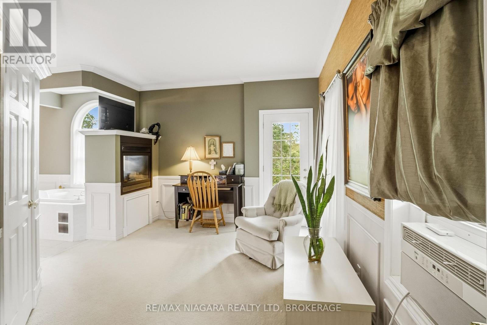 6585 Steele Street Property Photo 16