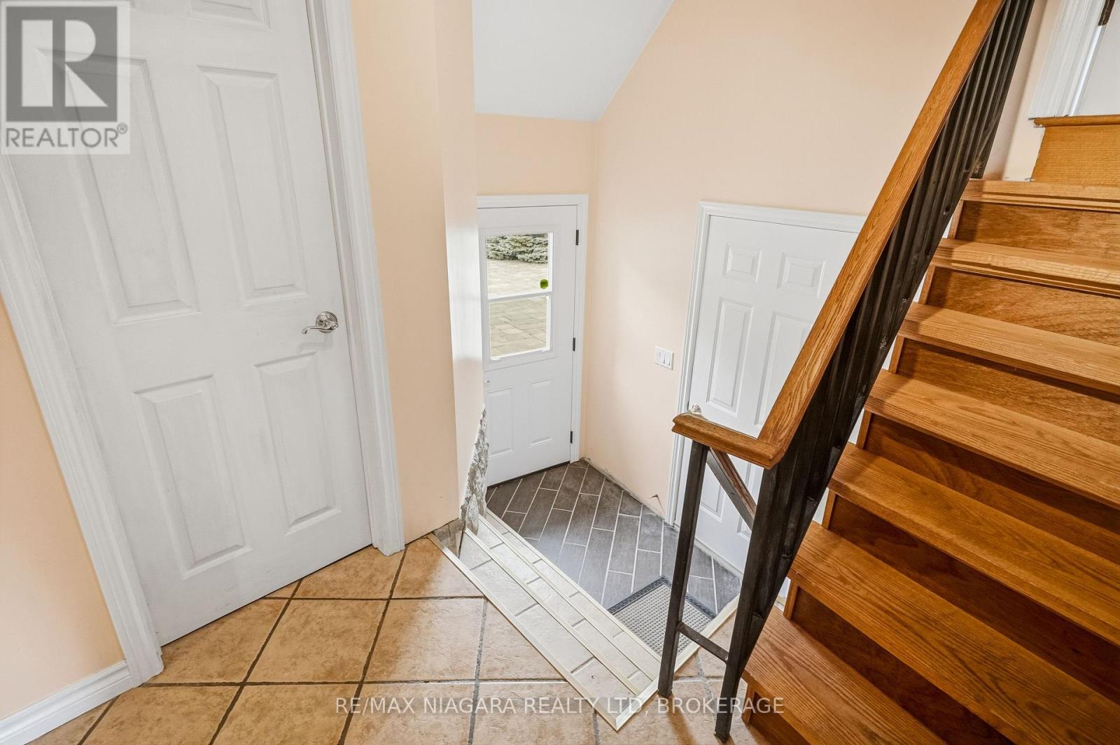6585 Steele Street Property Photo 25