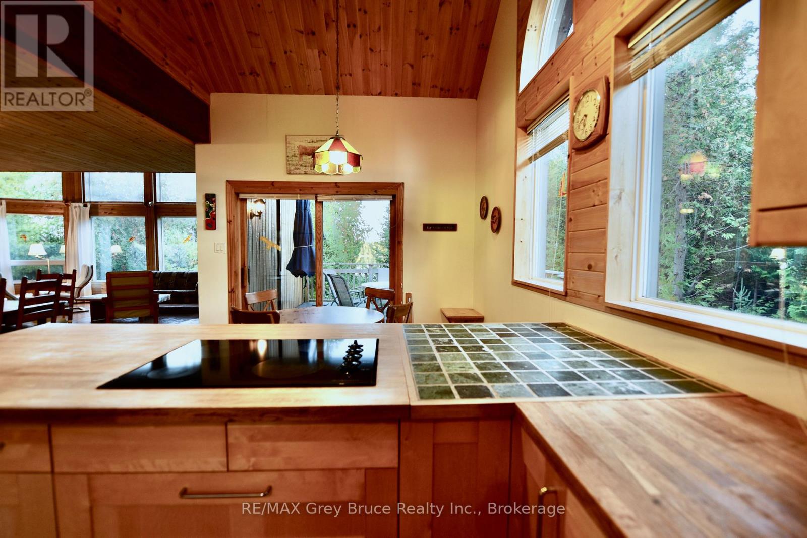 158 Hobson's Harbour Drive Property Photo 12