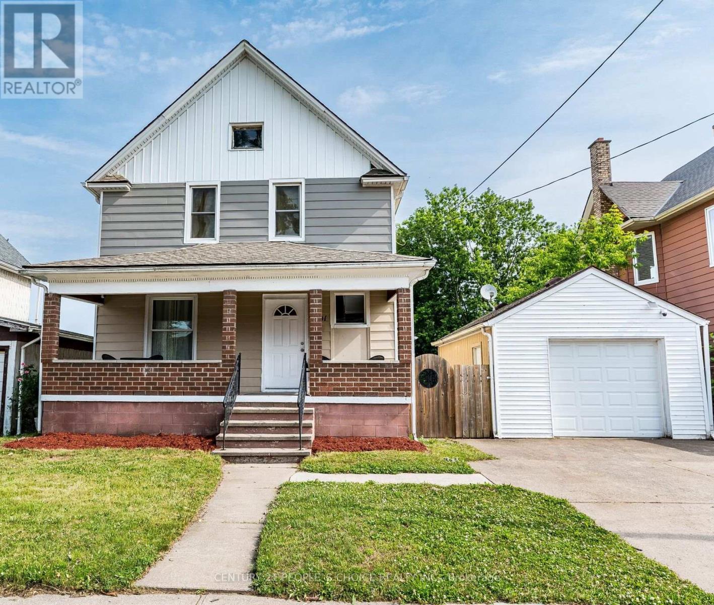 5001 KITCHENER STREET Property Photo 1