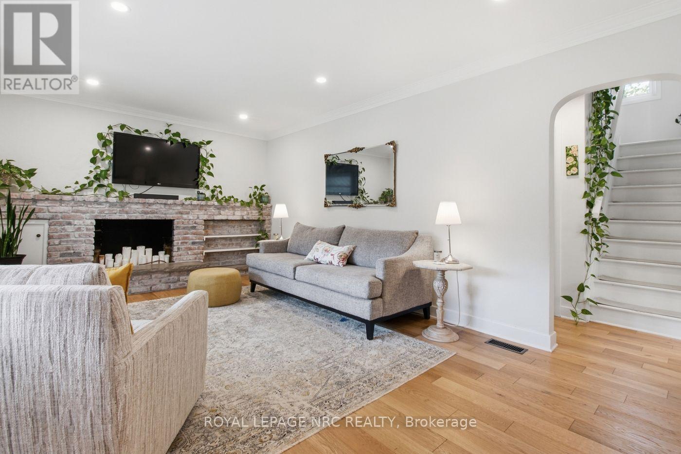17 Winston Road Property Photo 7